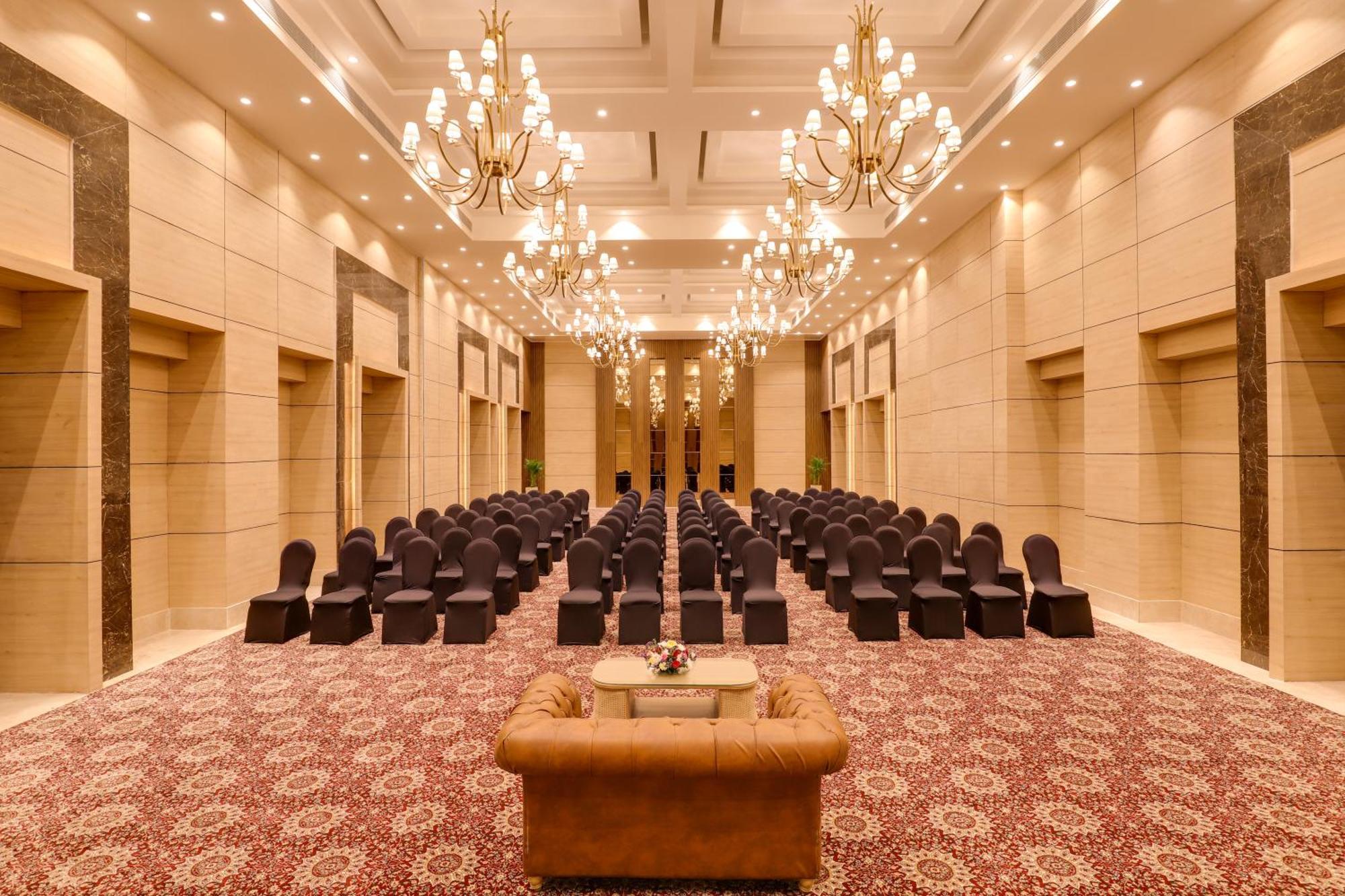 Lemon Tree Hotel, Rishīkesh 外观 照片