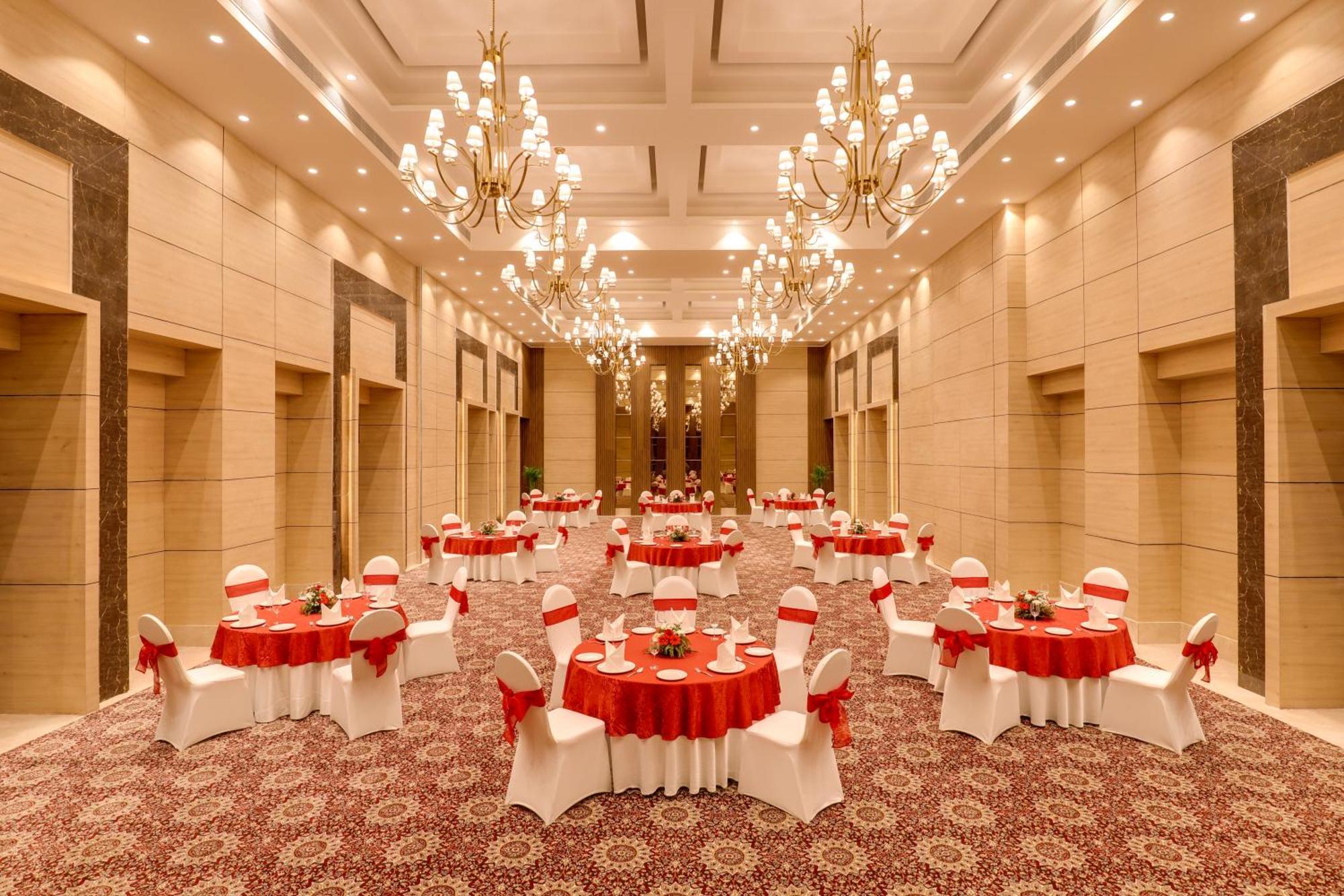 Lemon Tree Hotel, Rishīkesh 外观 照片